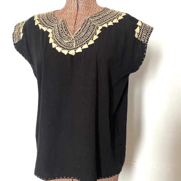 VTG 1970s Top Black Crepe Hand Embroidery Indian or Mexican Boho Vintage - Picture 2 of 8